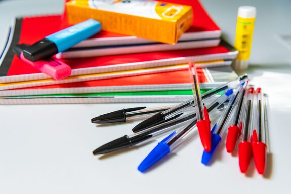fournitures-scolaires_ret-1-scaled.jpg